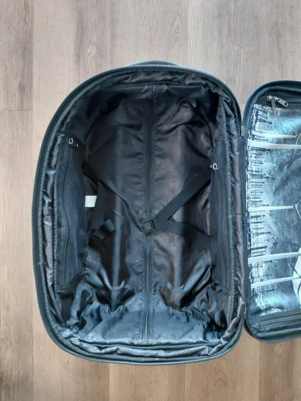 TravisMathew Carry-On Suitcase | 23